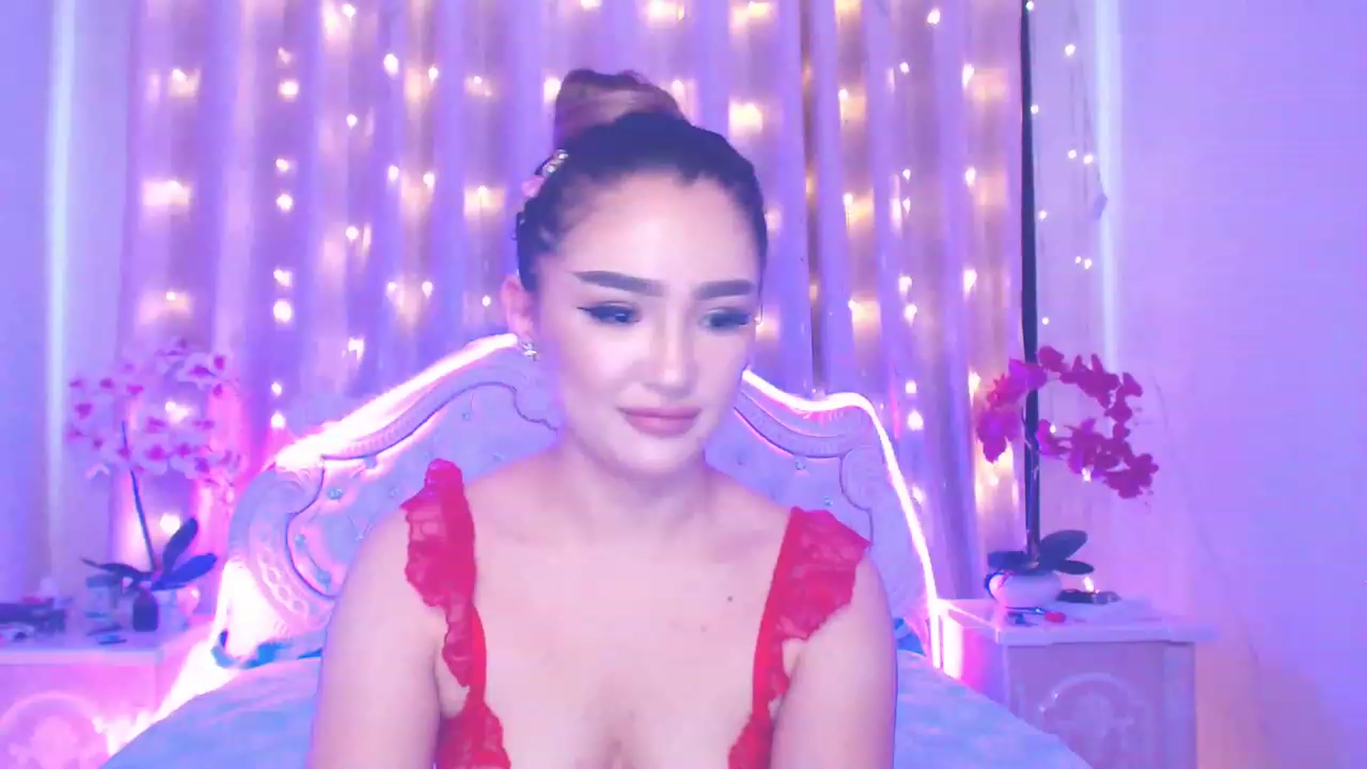 Gallery image thumbnail from MiraKyong's myfreecams stream on, 06/13/2023, 02:22 image 14 of 20