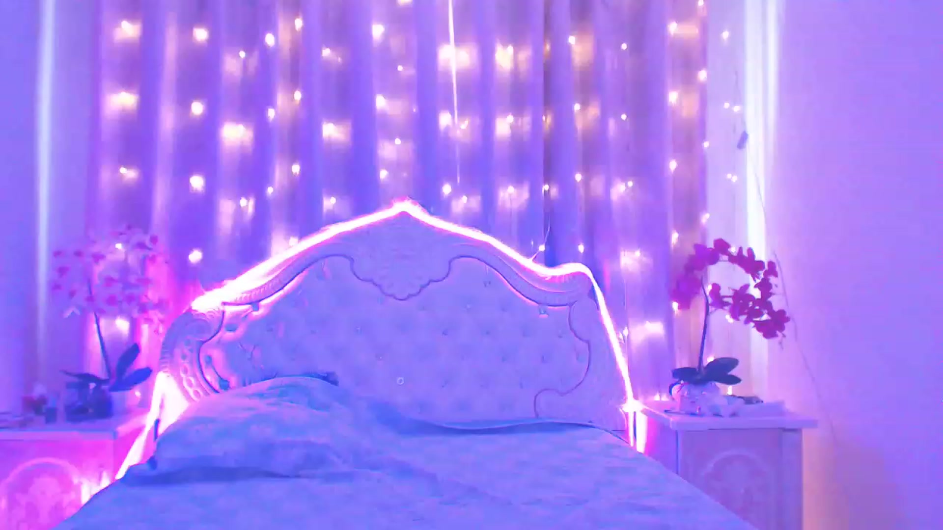 Gallery image thumbnail from MiraKyong's myfreecams stream on, 06/21/2023, 03:17 image 1 of 20
