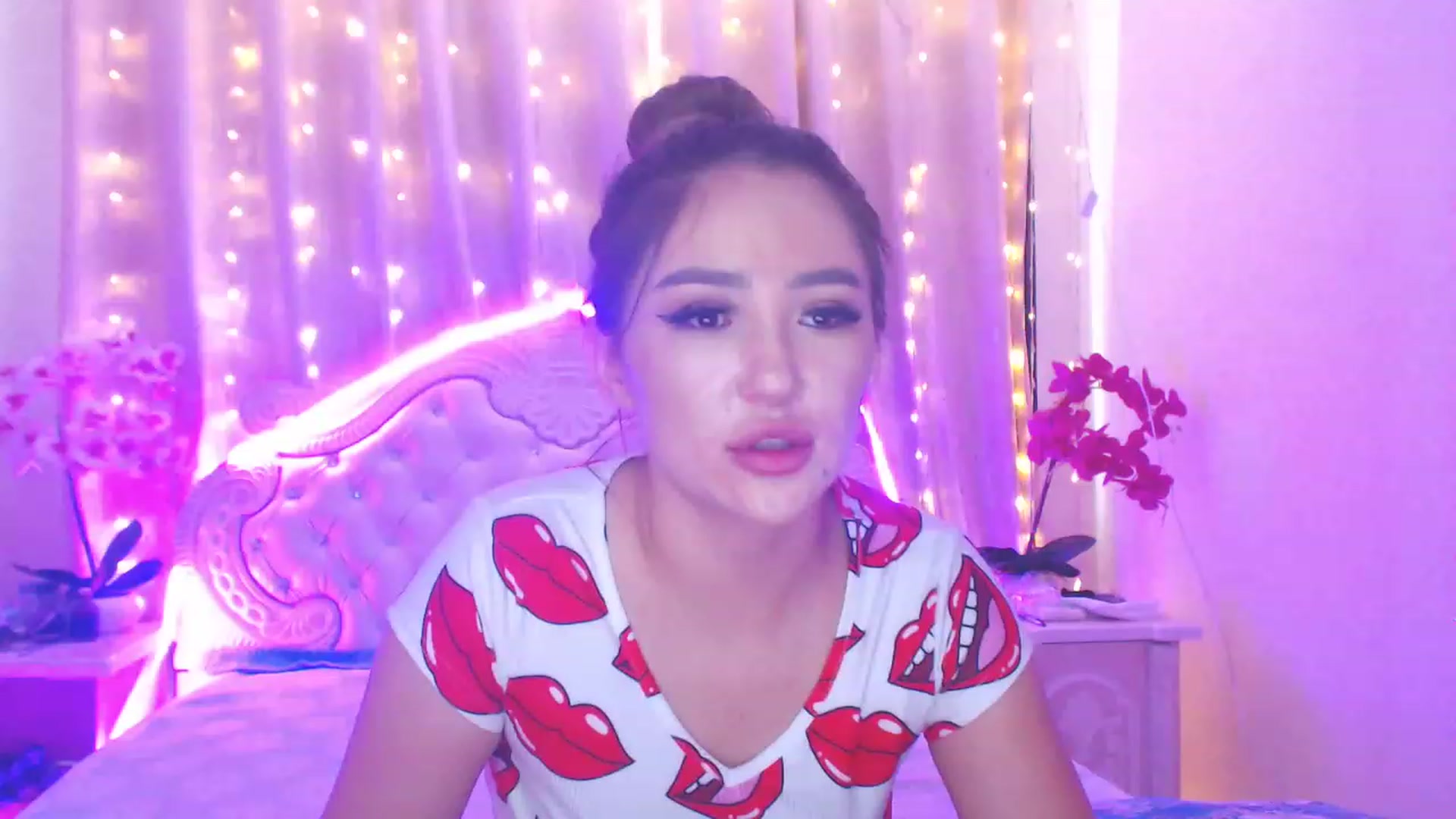Gallery image thumbnail from MiraKyong's myfreecams stream on, 06/28/2023, 07:09 image 6 of 20