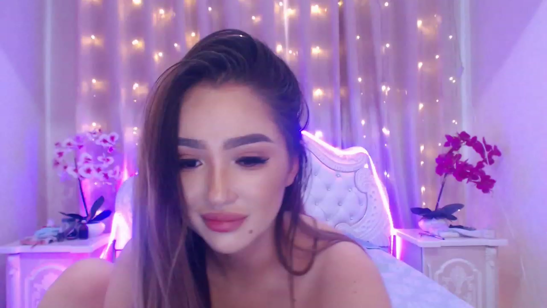 Gallery image thumbnail from MiraKyong's myfreecams stream on, 07/02/2023, 02:53 image 9 of 20