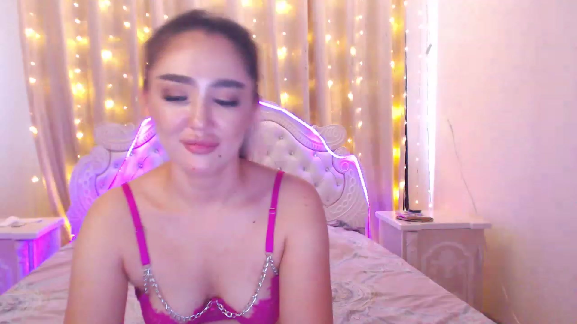 Gallery image thumbnail from MiraKyong's myfreecams stream on, 07/20/2023, 06:58 image 8 of 20