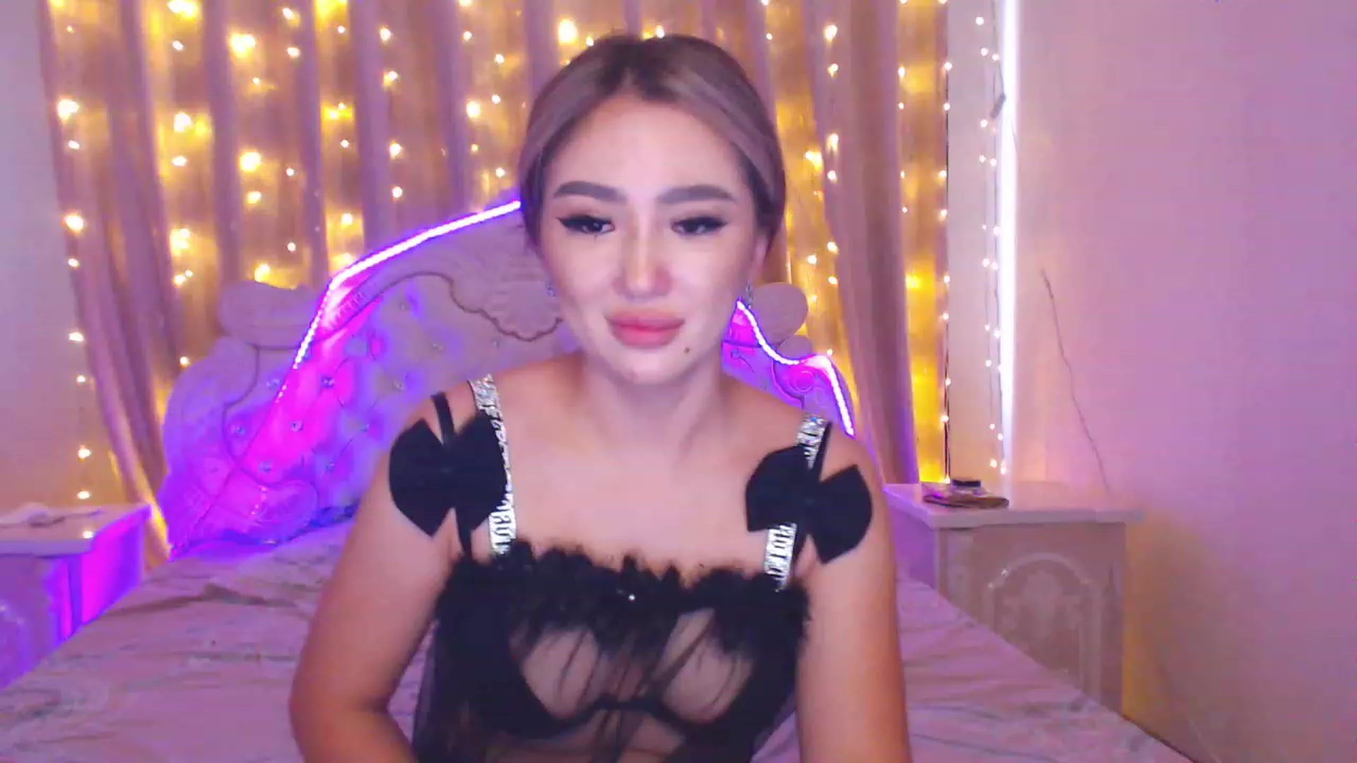 Gallery image thumbnail from MiraKyong's myfreecams stream on, 07/21/2023, 01:28 image 20 of 20