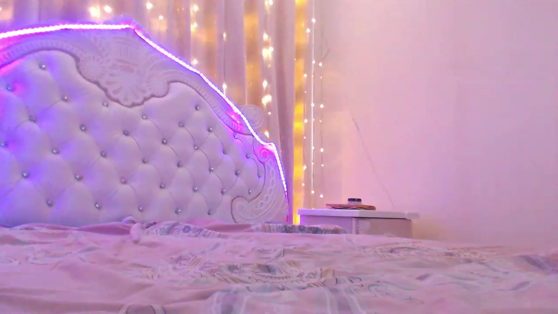 Gallery image thumbnail from MiraKyong's myfreecams stream on, 07/21/2023, 04:24 image 19 of 20