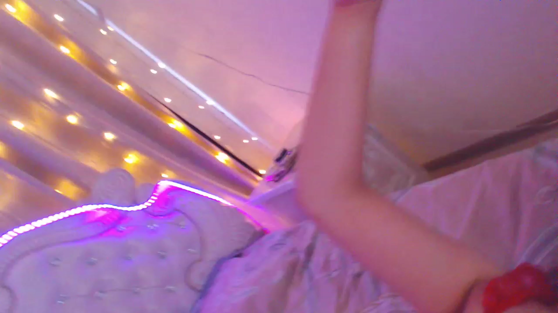 Gallery image thumbnail from MiraKyong's myfreecams stream on, 07/22/2023, 02:29 image 8 of 20