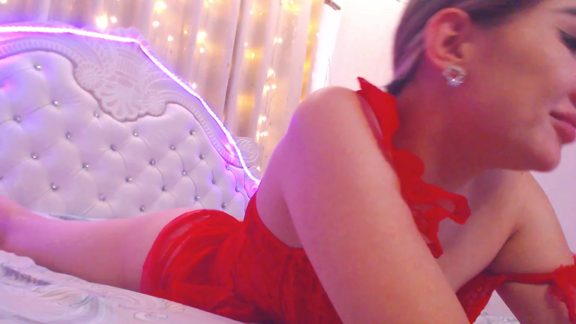 Gallery image thumbnail from MiraKyong's myfreecams stream on, 07/25/2023, 08:34 image 10 of 20