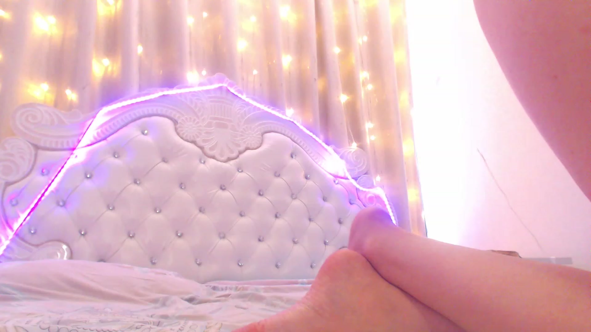 Gallery image thumbnail from MiraKyong's myfreecams stream on, 07/29/2023, 08:55 image 16 of 20