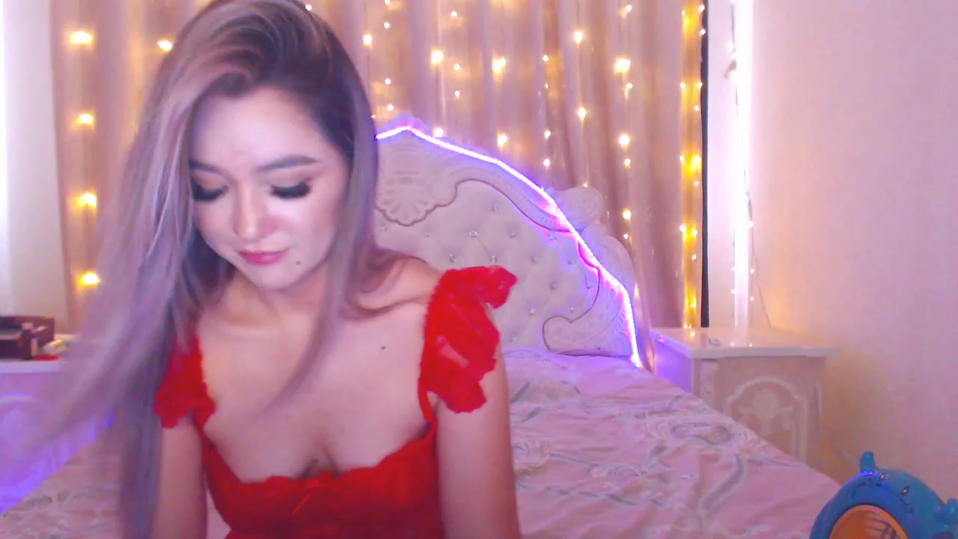 Gallery image thumbnail from MiraKyong's myfreecams stream on, 08/11/2023, 03:39 image 14 of 20
