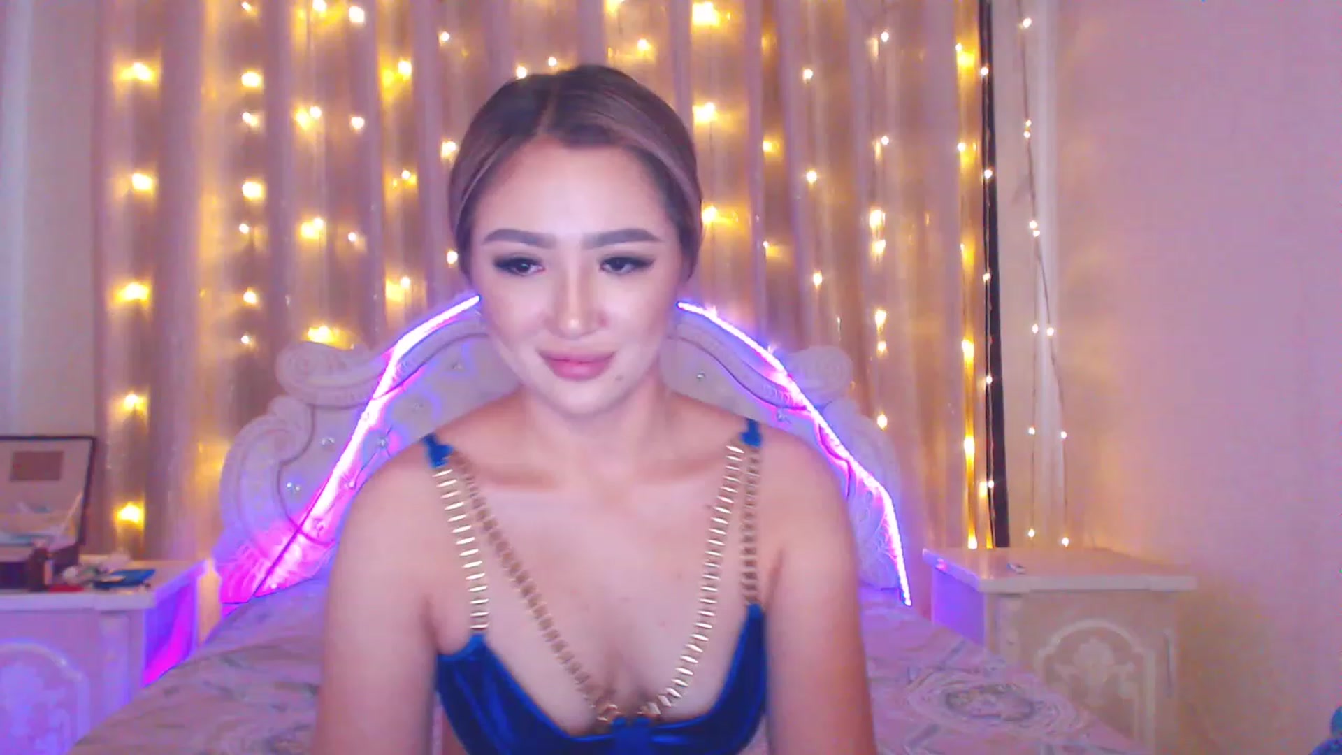 Gallery image thumbnail from MiraKyong's myfreecams stream on, 08/12/2023, 01:57 image 5 of 20