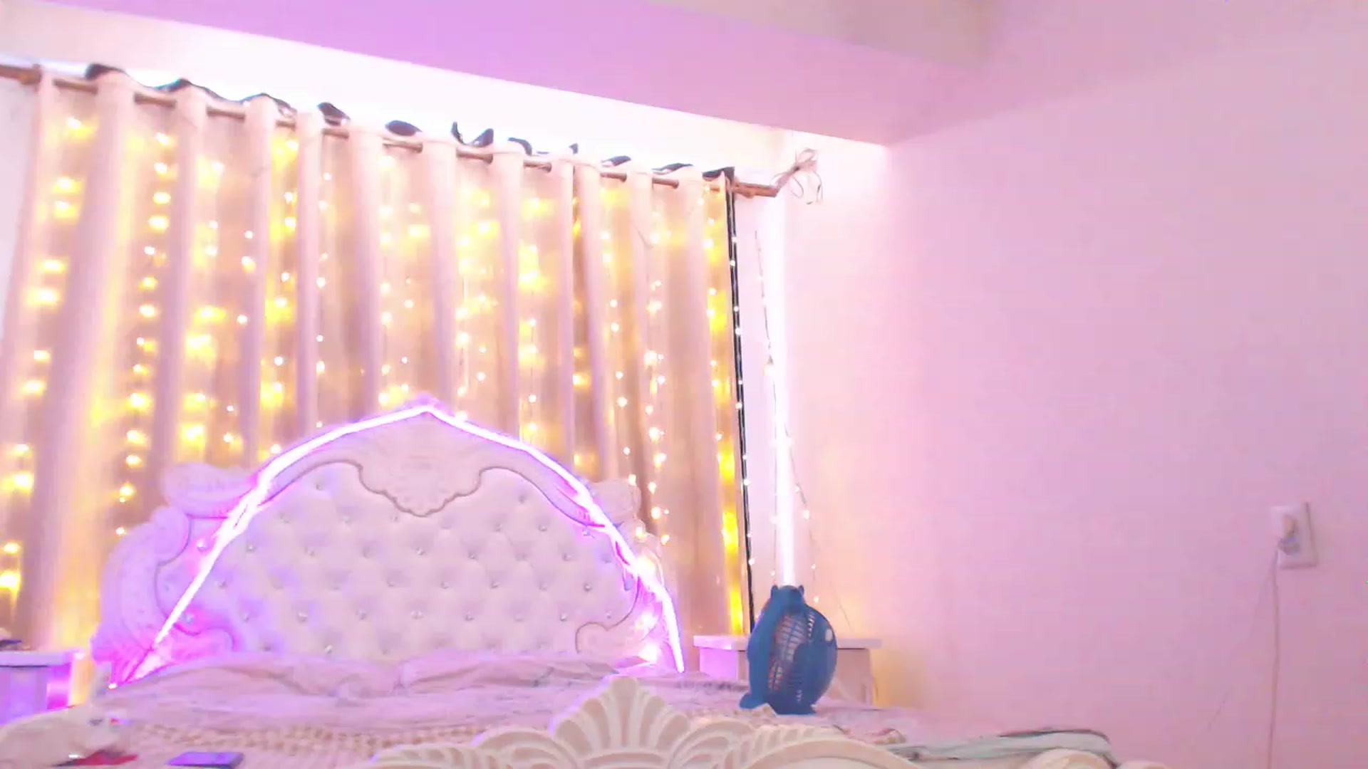 Gallery image thumbnail from MiraKyong's myfreecams stream on, 08/16/2023, 04:38 image 15 of 20