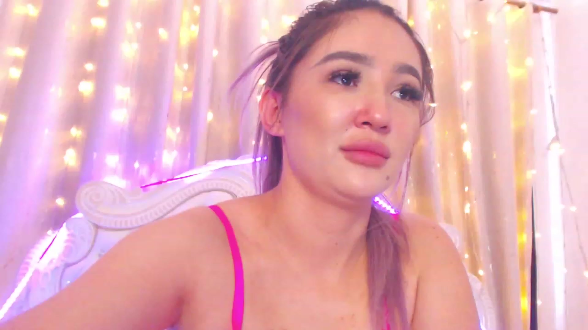Gallery image thumbnail from MiraKyong's myfreecams stream on, 08/22/2023, 04:42 image 19 of 20