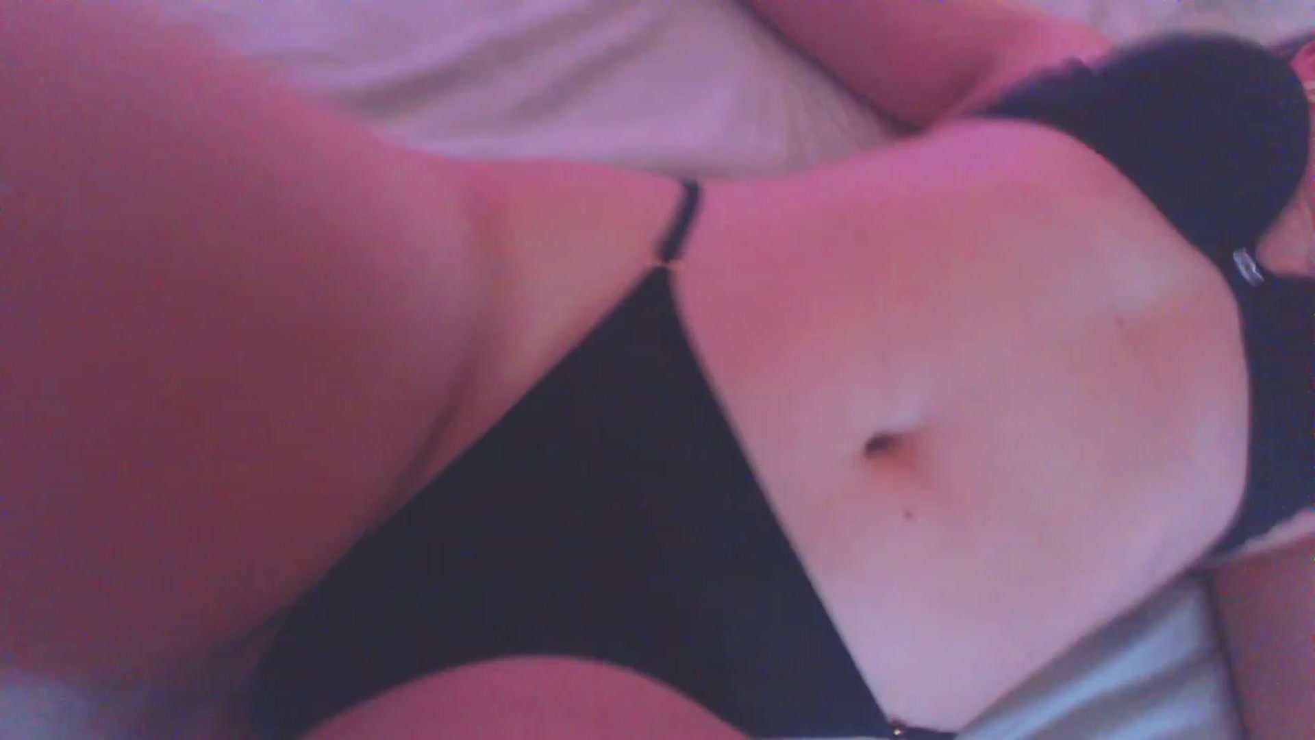 Gallery image thumbnail from MiraKyong's myfreecams stream on, 08/26/2023, 02:56 image 4 of 20