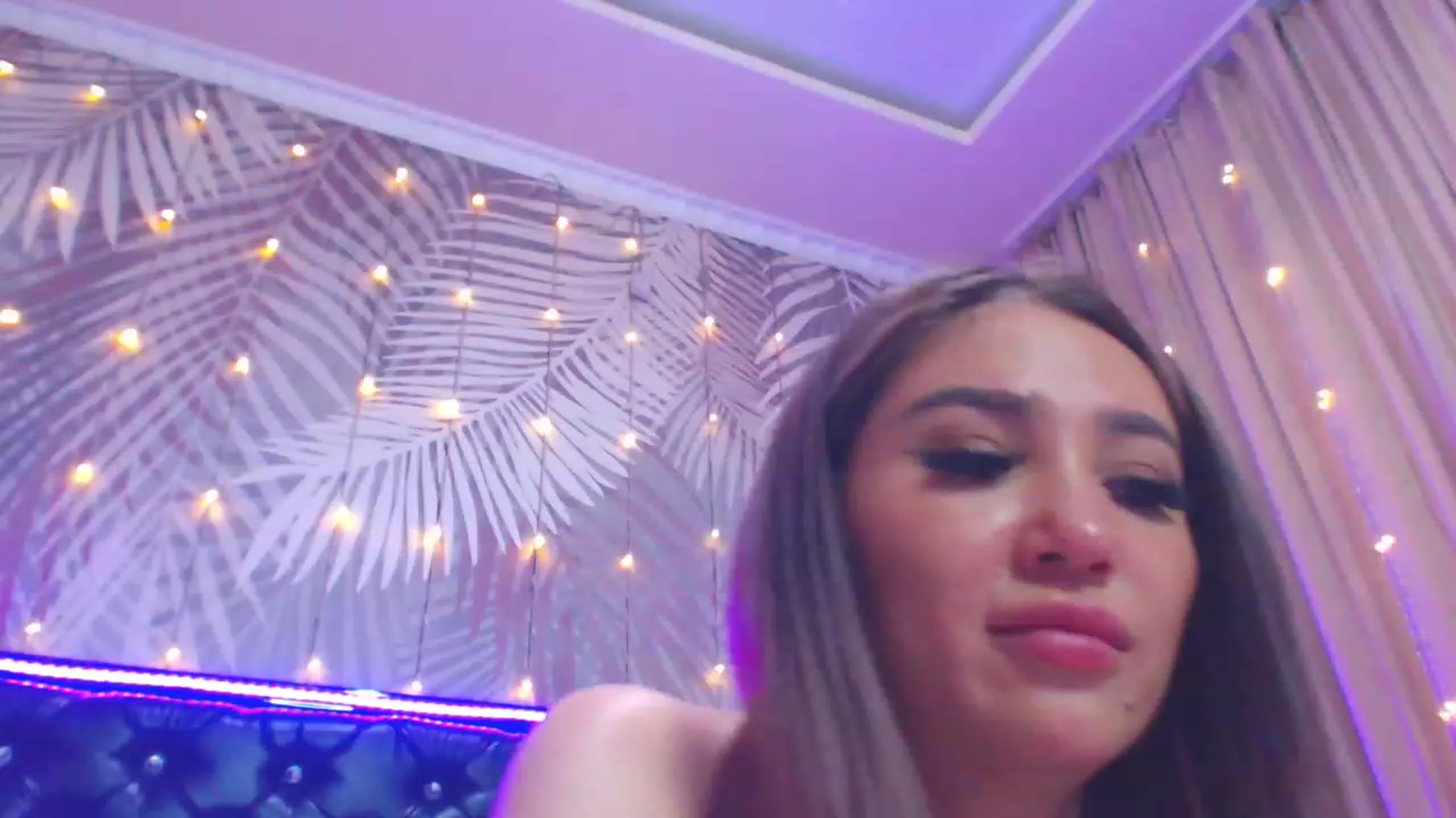 Gallery image thumbnail from MiraKyong's myfreecams stream on, 09/17/2023, 02:13 image 19 of 20