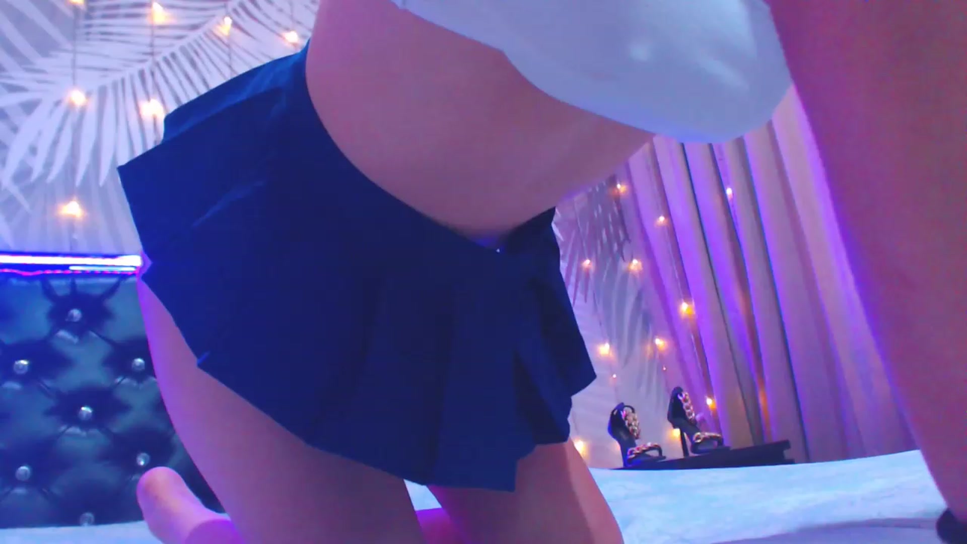 Gallery image thumbnail from MiraKyong's myfreecams stream on, 09/19/2023, 07:17 image 10 of 20
