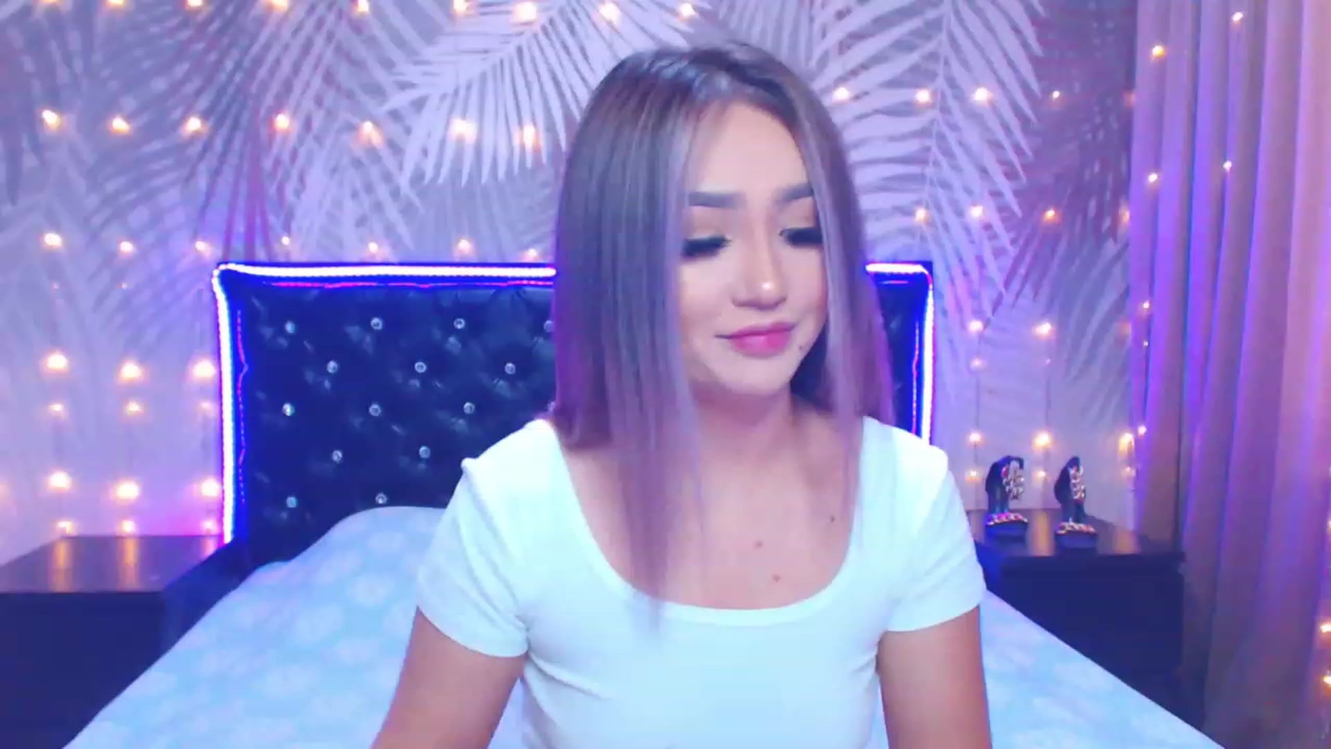 Gallery image thumbnail from MiraKyong's myfreecams stream on, 09/19/2023, 07:14 image 2 of 20