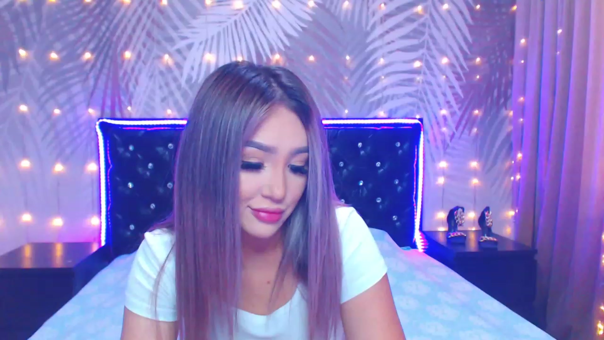 Gallery image thumbnail from MiraKyong's myfreecams stream on, 09/19/2023, 07:14 image 6 of 20