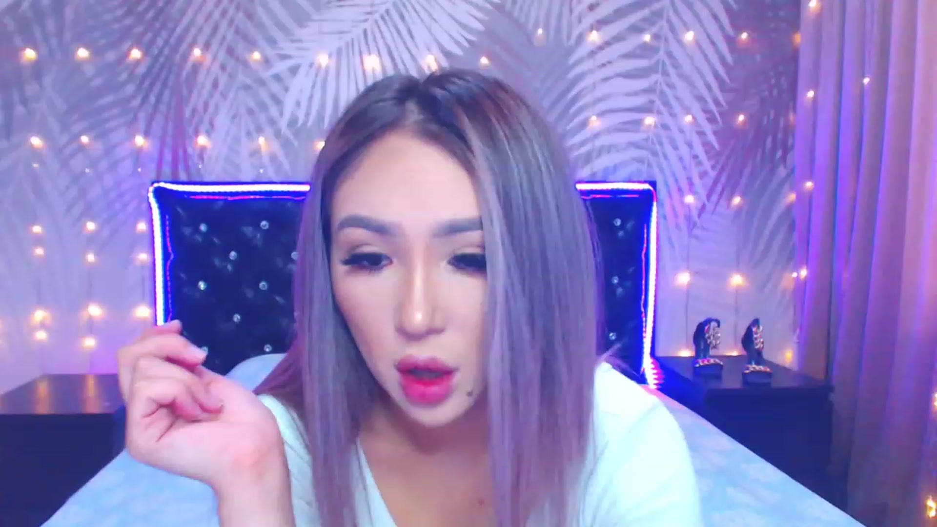 Gallery image thumbnail from MiraKyong's myfreecams stream on, 09/19/2023, 07:14 image 3 of 20