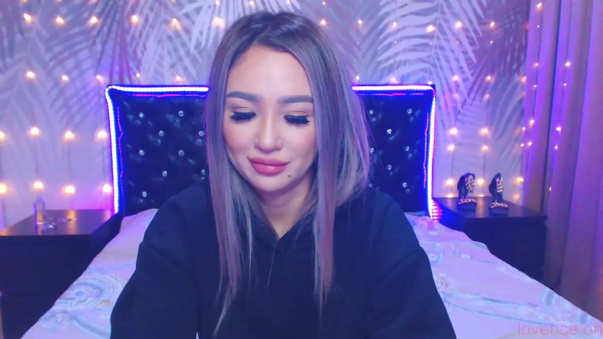 Gallery image thumbnail from MiraKyong's myfreecams stream on, 09/26/2023, 02:14 image 6 of 20