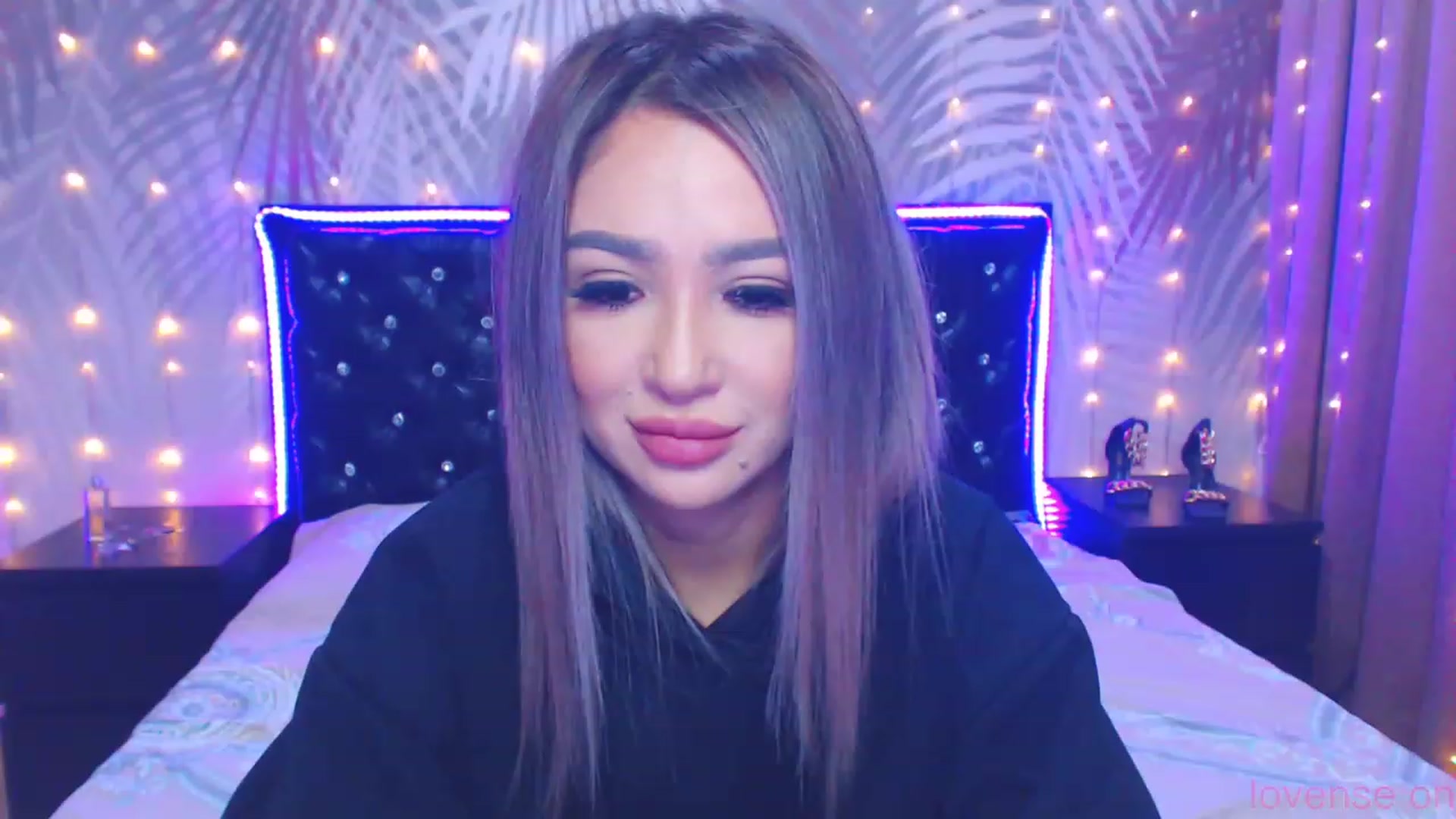 Gallery image thumbnail from MiraKyong's myfreecams stream on, 09/26/2023, 02:14 image 4 of 20