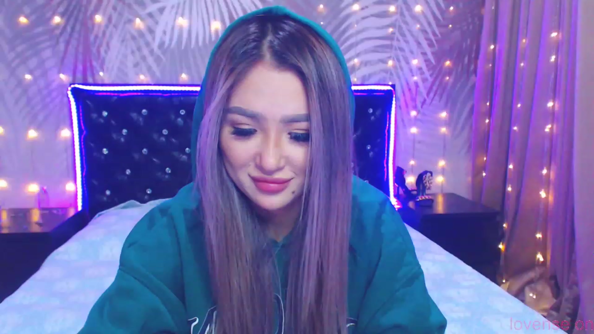 Gallery image thumbnail from MiraKyong's myfreecams stream on, 09/30/2023, 24:50 image 1 of 20