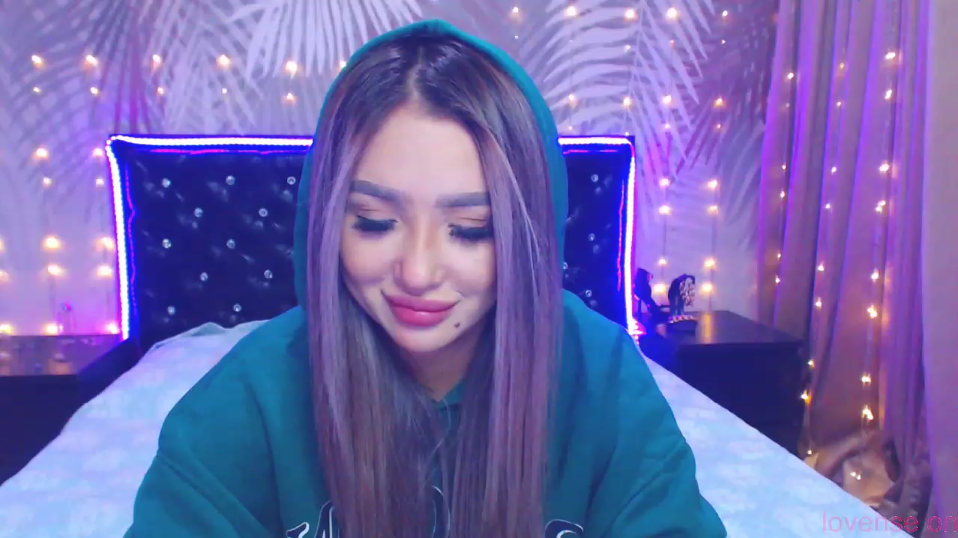 Gallery image thumbnail from MiraKyong's myfreecams stream on, 09/30/2023, 24:50 image 9 of 20