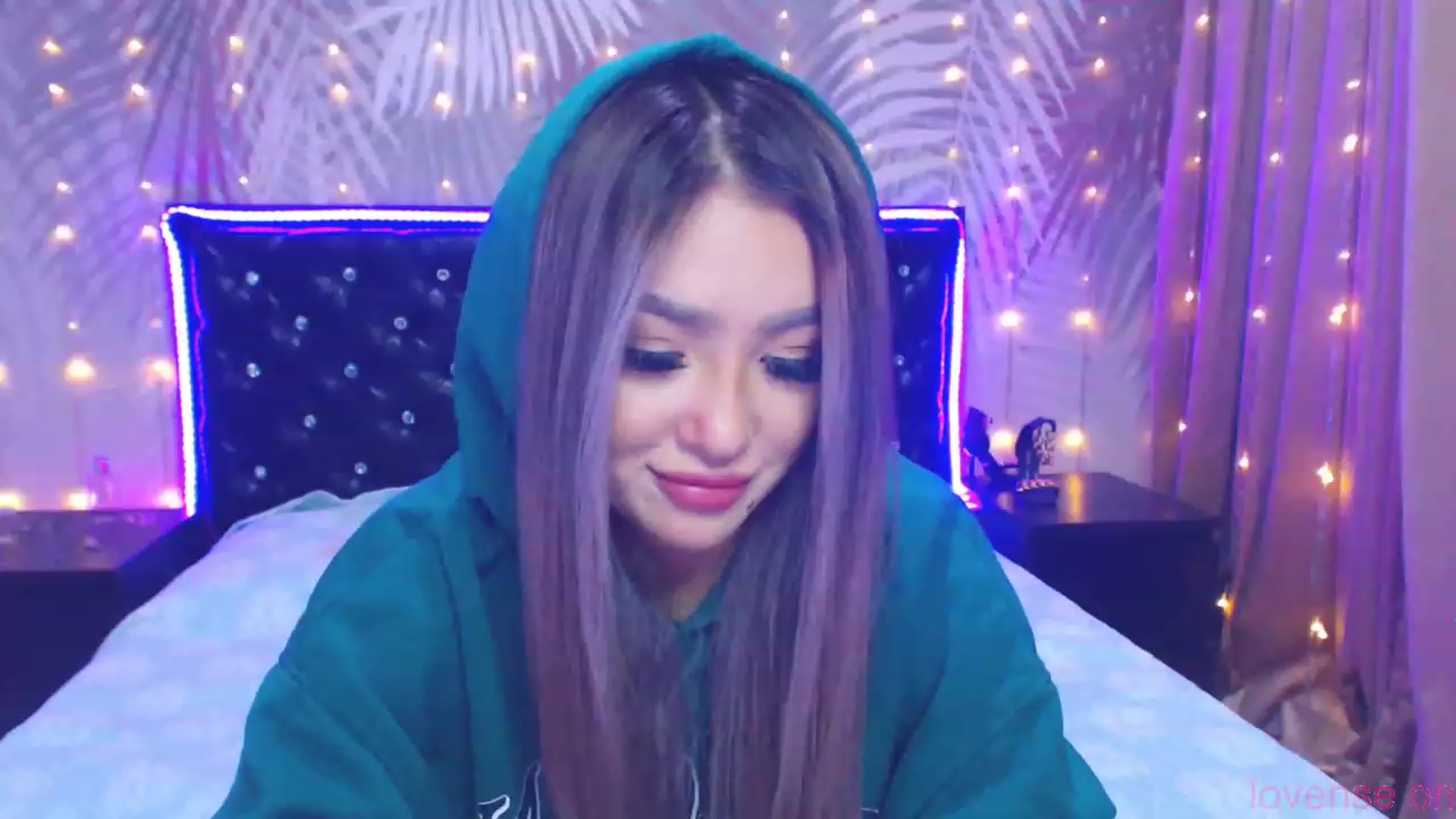Gallery image thumbnail from MiraKyong's myfreecams stream on, 09/30/2023, 24:50 image 4 of 20