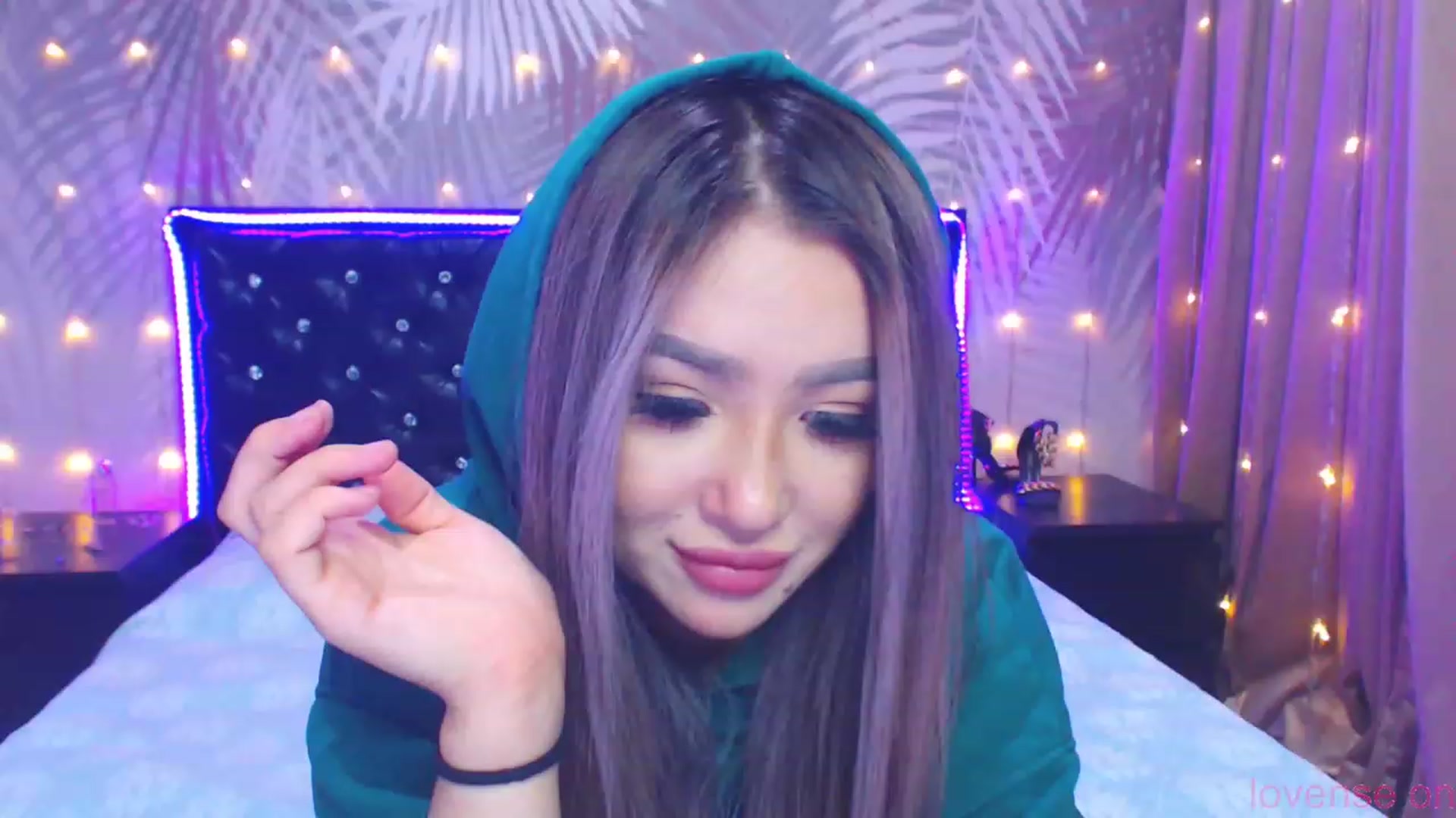 Gallery image thumbnail from MiraKyong's myfreecams stream on, 09/30/2023, 24:50 image 3 of 20