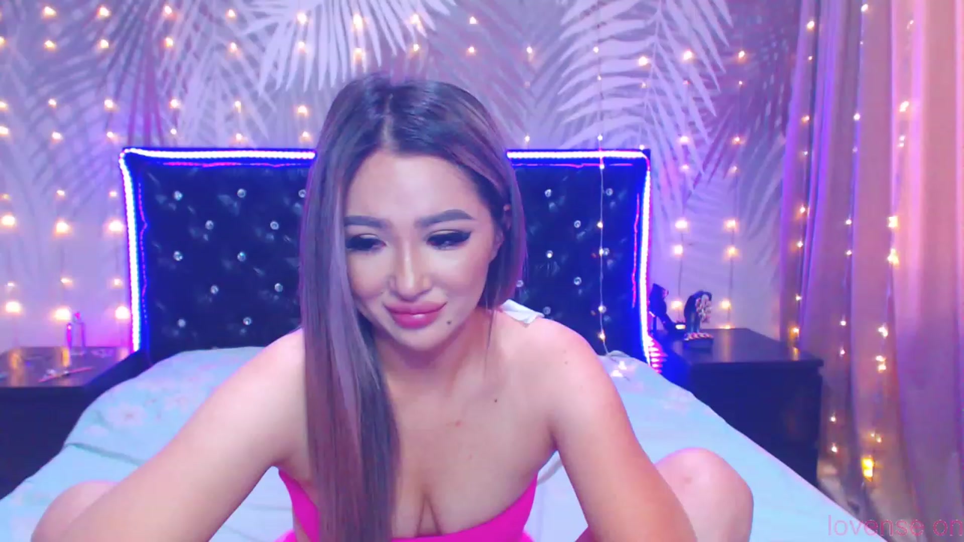 Gallery image thumbnail from MiraKyong's myfreecams stream on, 10/08/2023, 06:38 image 20 of 20