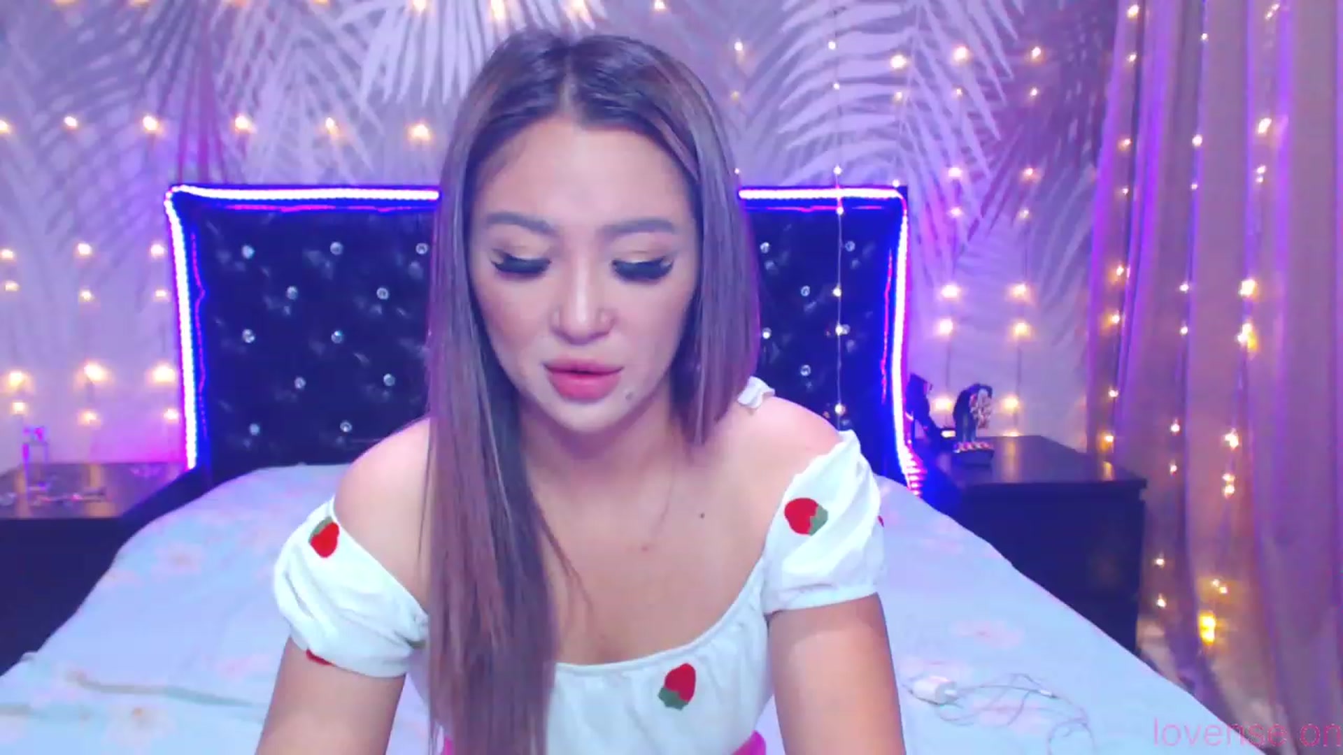 Gallery image thumbnail from MiraKyong's myfreecams stream on, 10/09/2023, 03:47 image 2 of 20