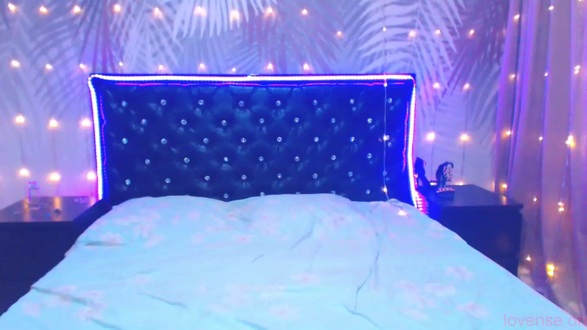 Gallery image thumbnail from MiraKyong's myfreecams stream on, 10/10/2023, 03:11 image 10 of 20