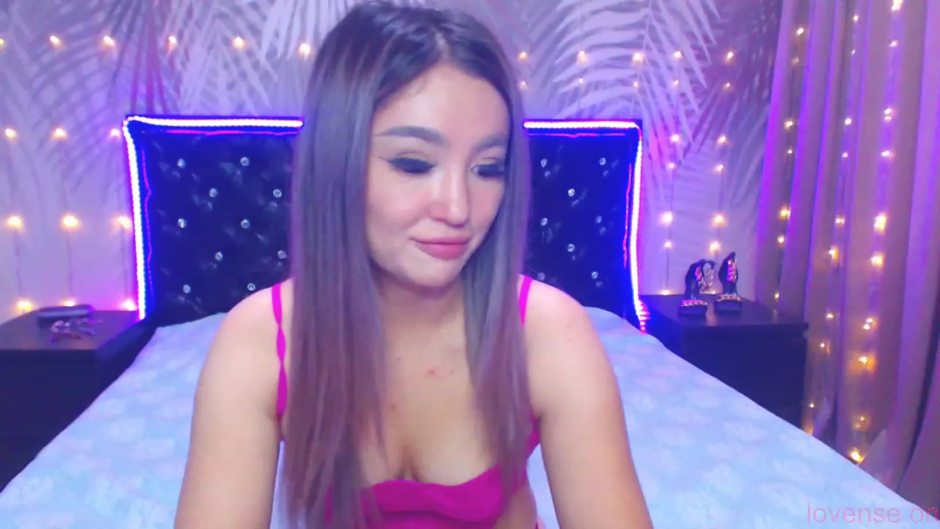 Gallery image thumbnail from MiraKyong's myfreecams stream on, 10/22/2023, 02:49 image 18 of 20