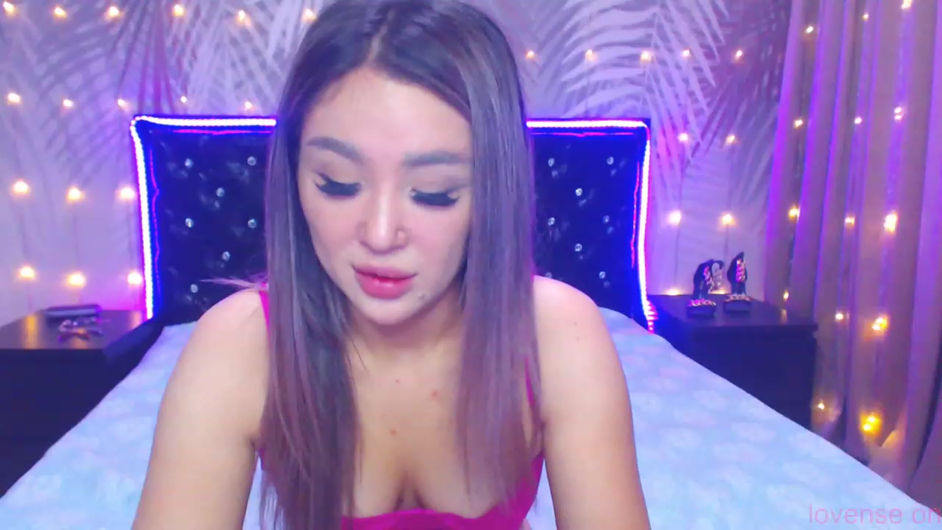 Gallery image thumbnail from MiraKyong's myfreecams stream on, 10/22/2023, 02:49 image 9 of 20