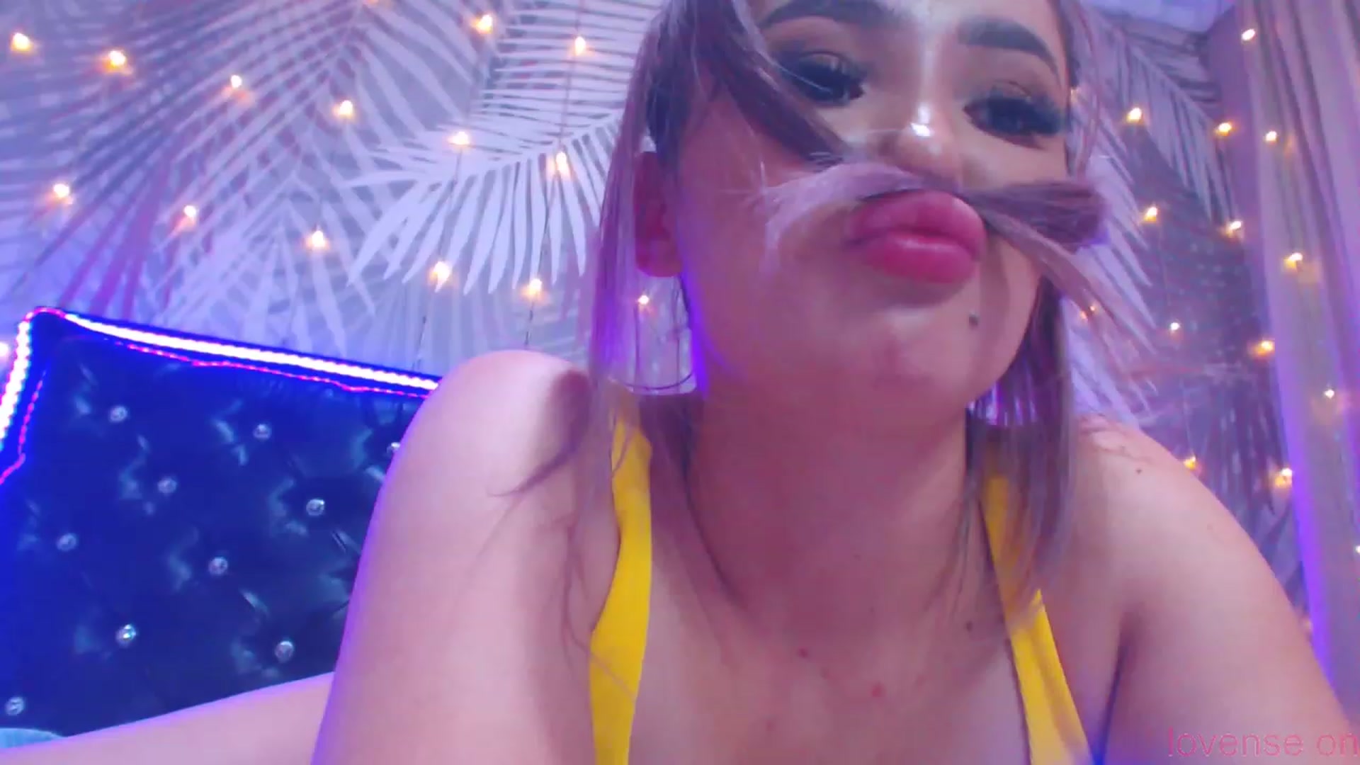 Gallery image thumbnail from MiraKyong's myfreecams stream on, 10/24/2023, 07:06 image 2 of 20