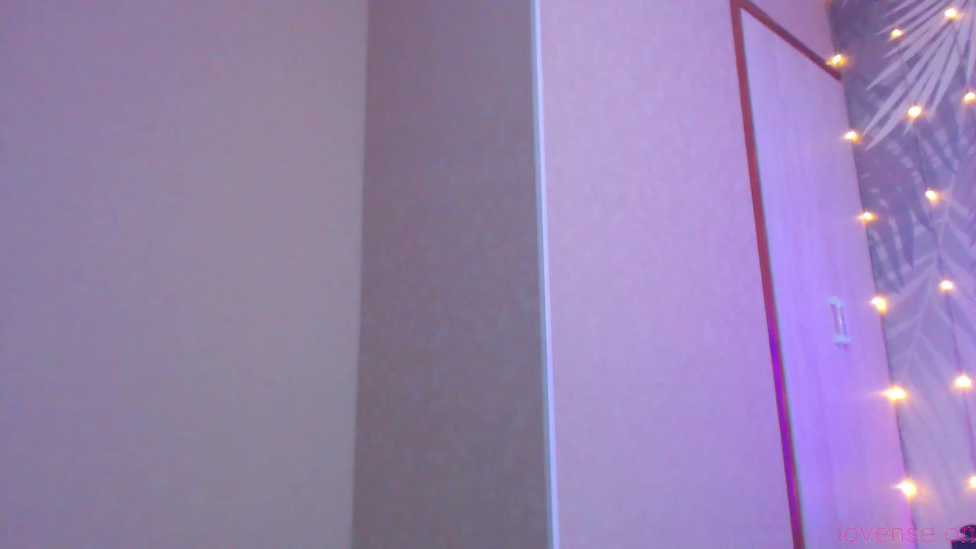 Gallery image thumbnail from MiraKyong's myfreecams stream on, 10/26/2023, 04:03 image 17 of 20