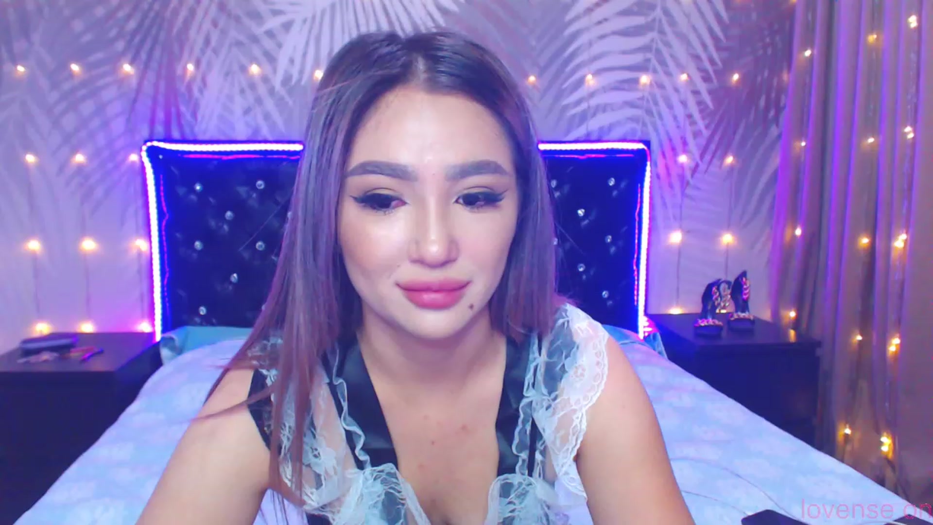 Gallery image thumbnail from MiraKyong's myfreecams stream on, 10/31/2023, 01:23 image 5 of 20