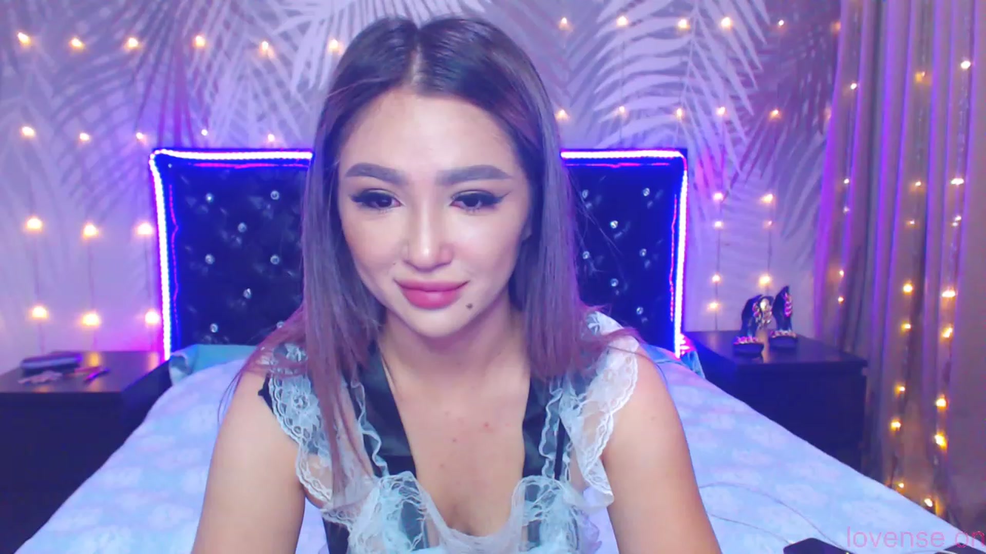 Gallery image thumbnail from MiraKyong's myfreecams stream on, 10/31/2023, 01:23 image 2 of 20