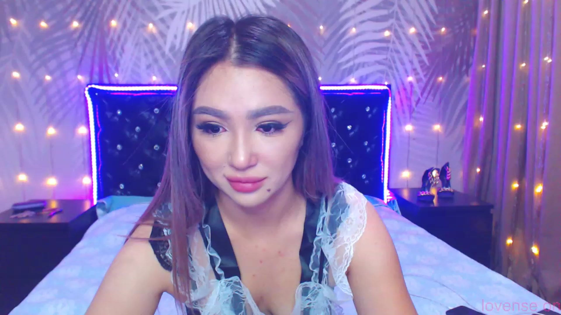 Gallery image thumbnail from MiraKyong's myfreecams stream on, 10/31/2023, 01:23 image 6 of 20