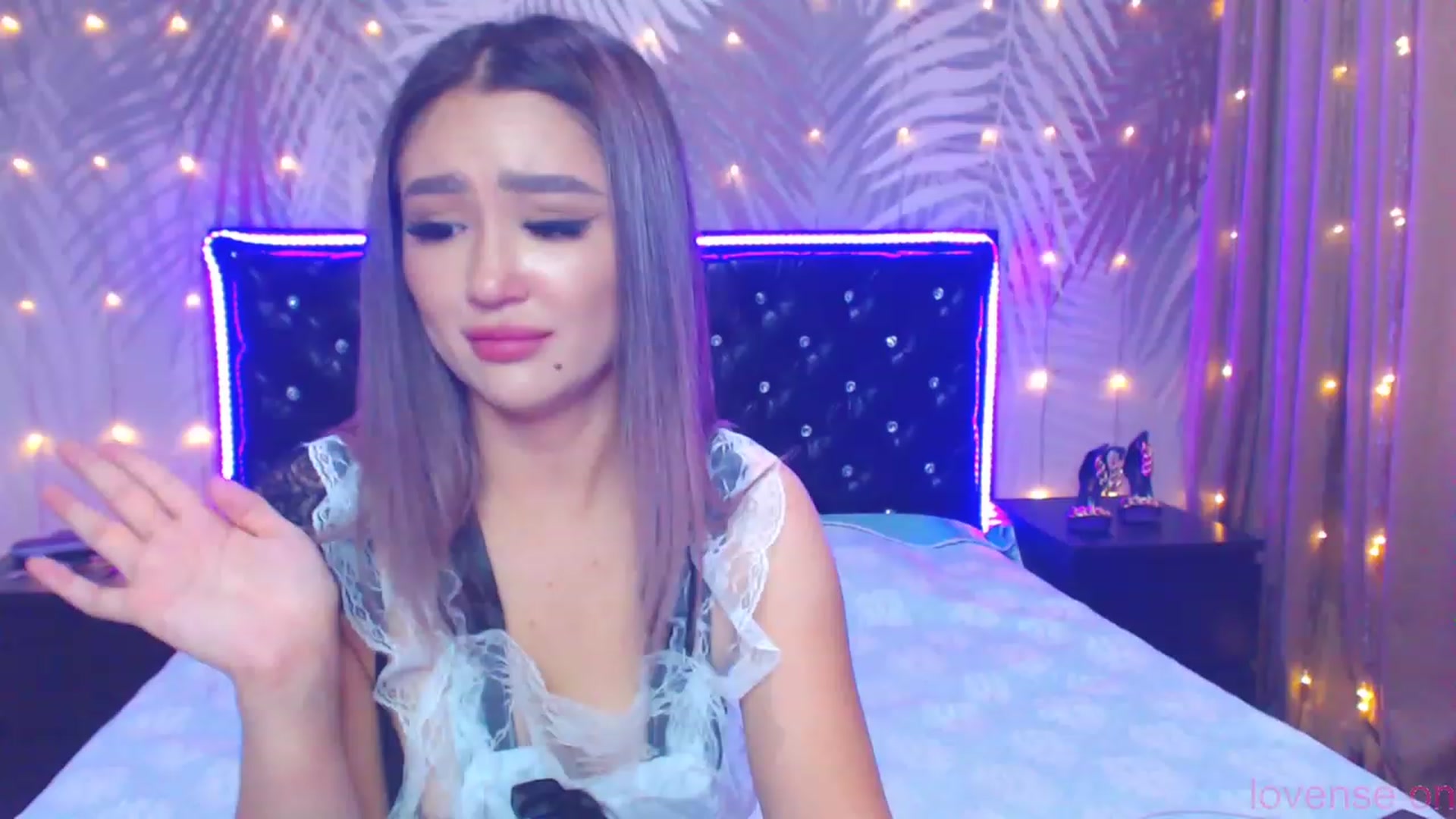 Gallery image thumbnail from MiraKyong's myfreecams stream on, 10/31/2023, 02:29 image 13 of 20