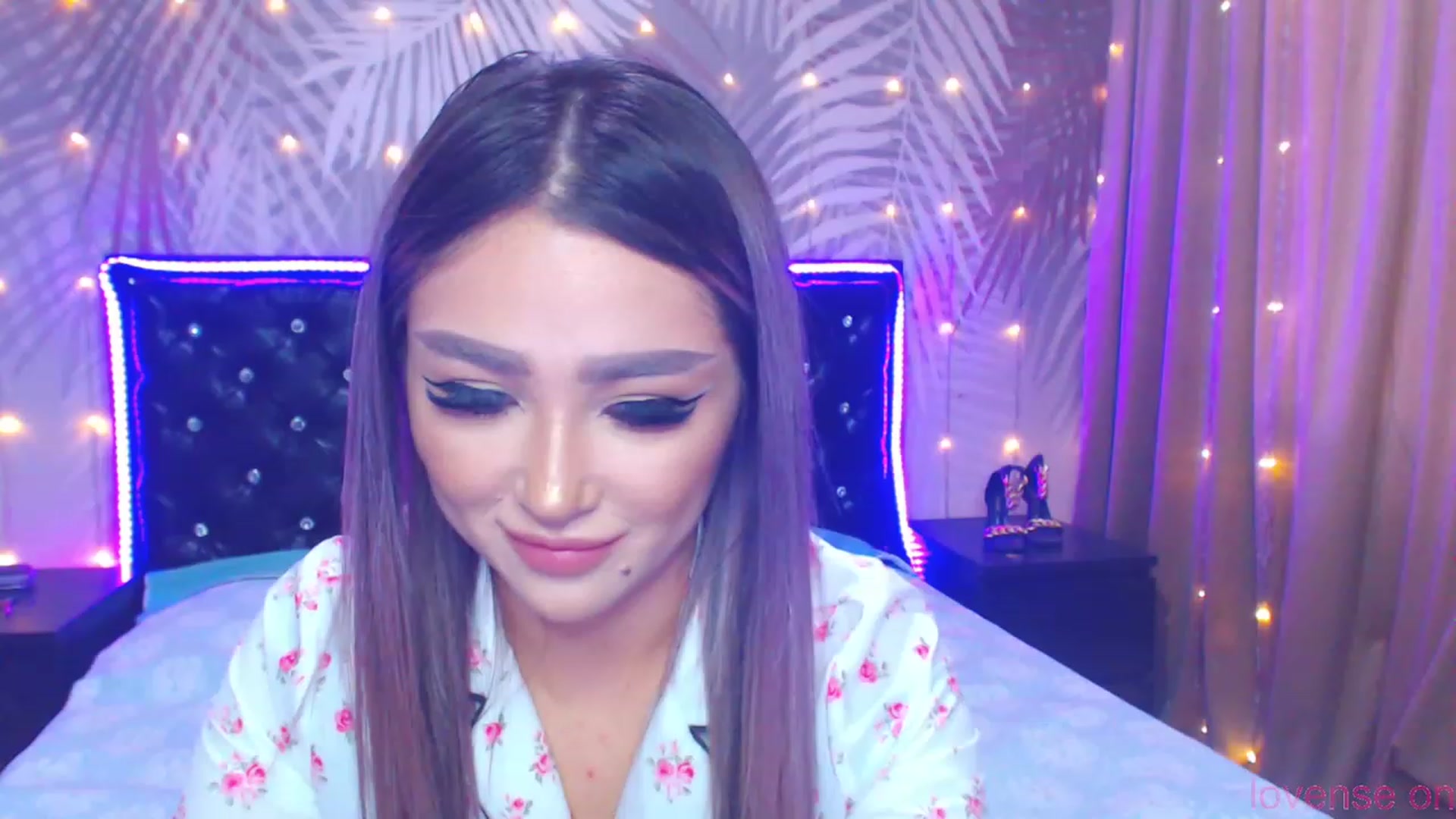 Gallery image thumbnail from MiraKyong's myfreecams stream on, 11/03/2023, 04:10 image 19 of 20