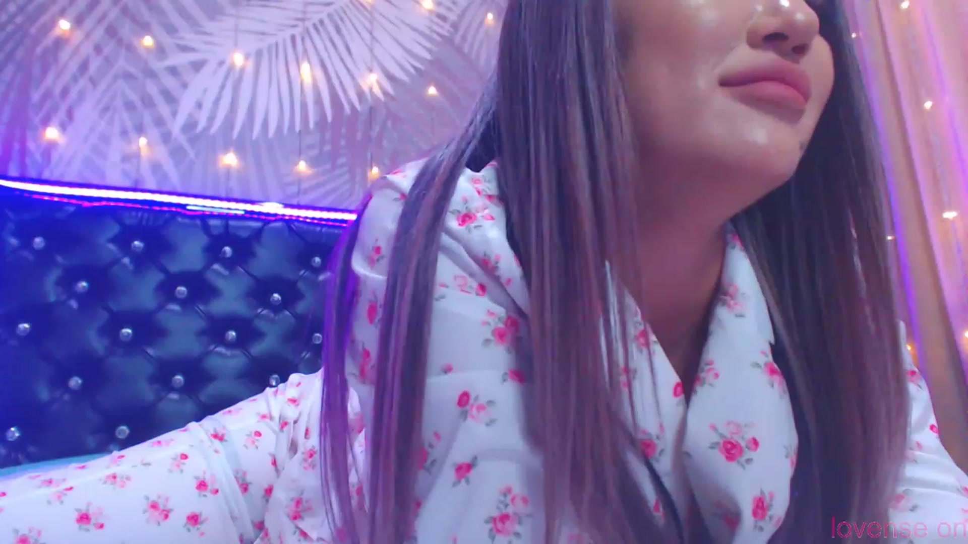 Gallery image thumbnail from MiraKyong's myfreecams stream on, 11/03/2023, 07:08 image 17 of 20