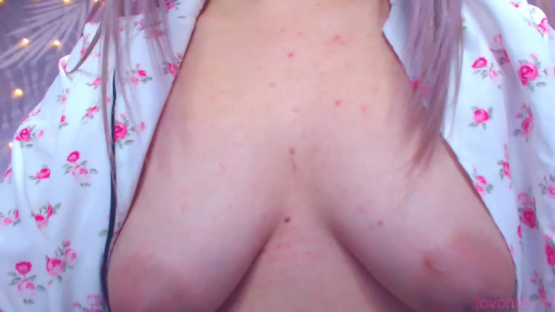 Gallery image thumbnail from MiraKyong's myfreecams stream on, 11/03/2023, 07:08 image 7 of 20
