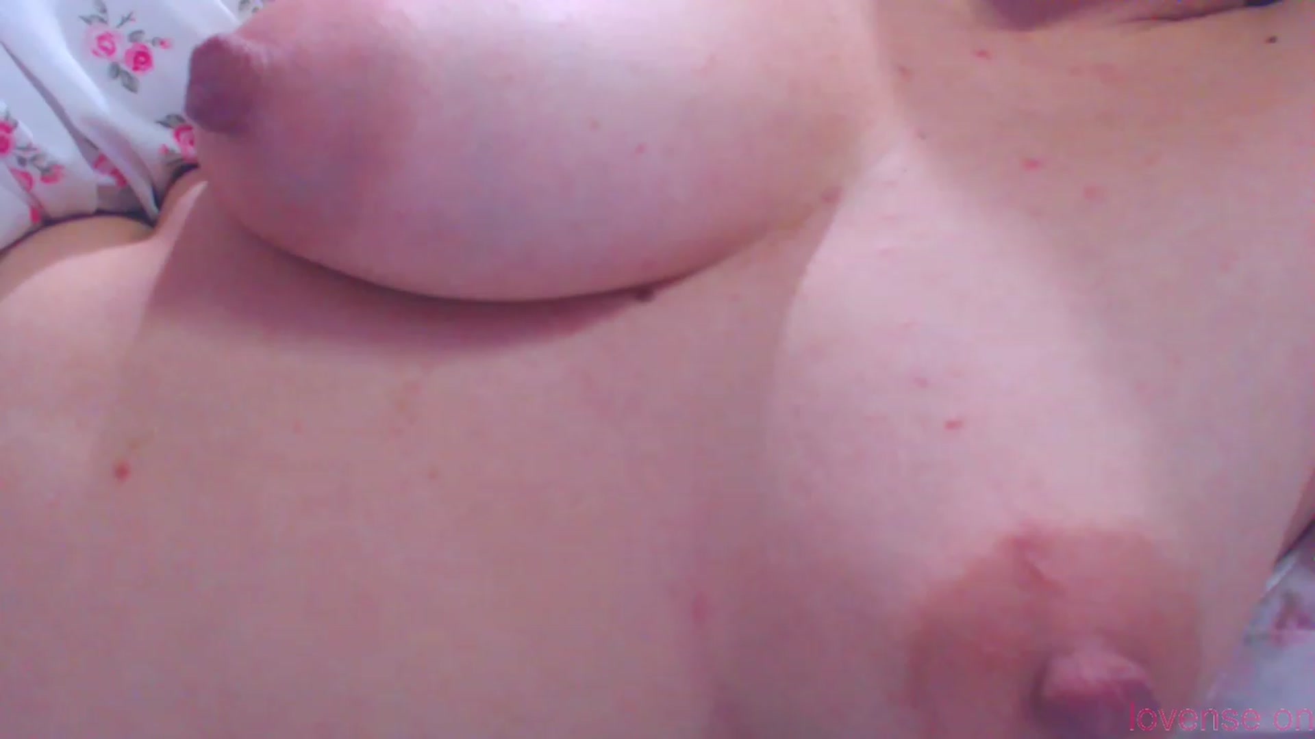 Gallery image thumbnail from MiraKyong's myfreecams stream on, 11/03/2023, 07:08 image 9 of 20