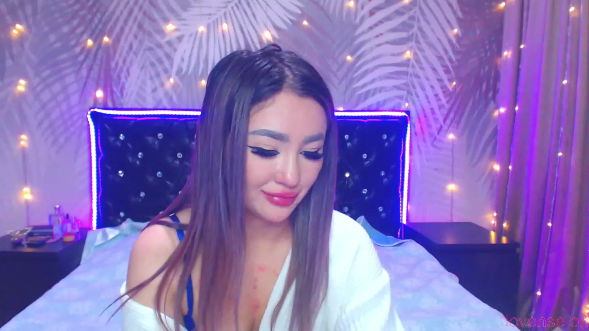 Gallery image thumbnail from MiraKyong's myfreecams stream on, 11/07/2023, 01:57 image 8 of 20