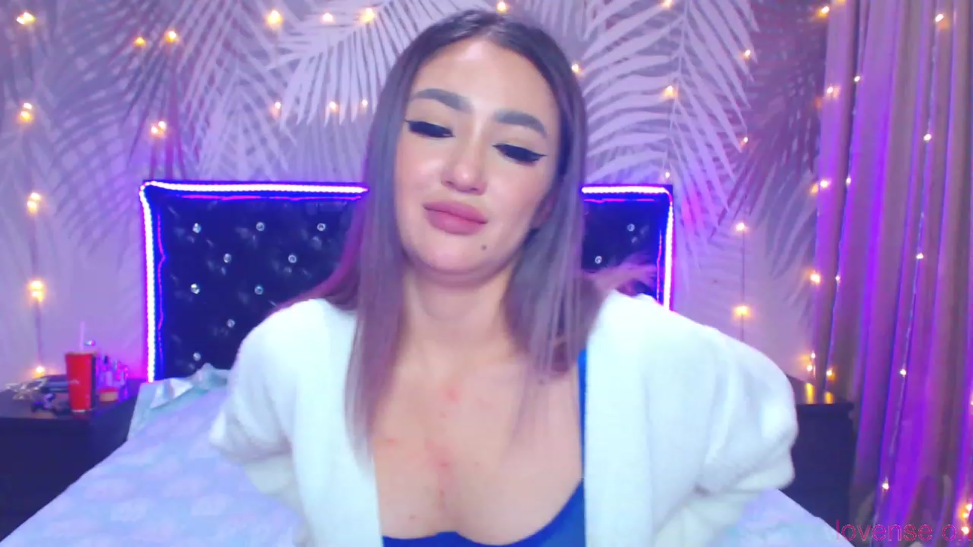 Gallery image thumbnail from MiraKyong's myfreecams stream on, 11/07/2023, 01:57 image 3 of 20