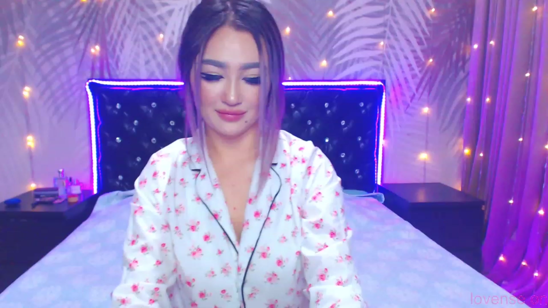 Gallery image thumbnail from MiraKyong's myfreecams stream on, 11/08/2023, 03:04 image 9 of 20