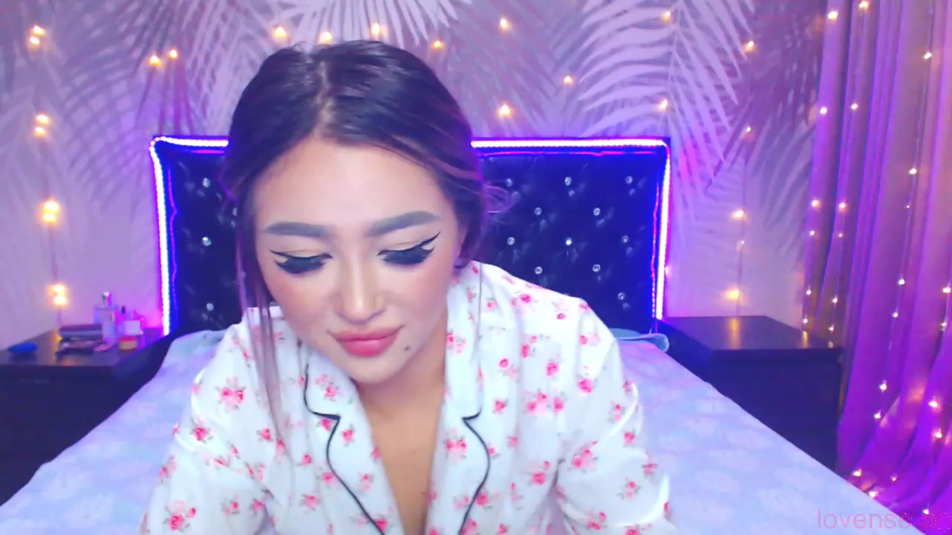 Gallery image thumbnail from MiraKyong's myfreecams stream on, 11/08/2023, 03:04 image 20 of 20