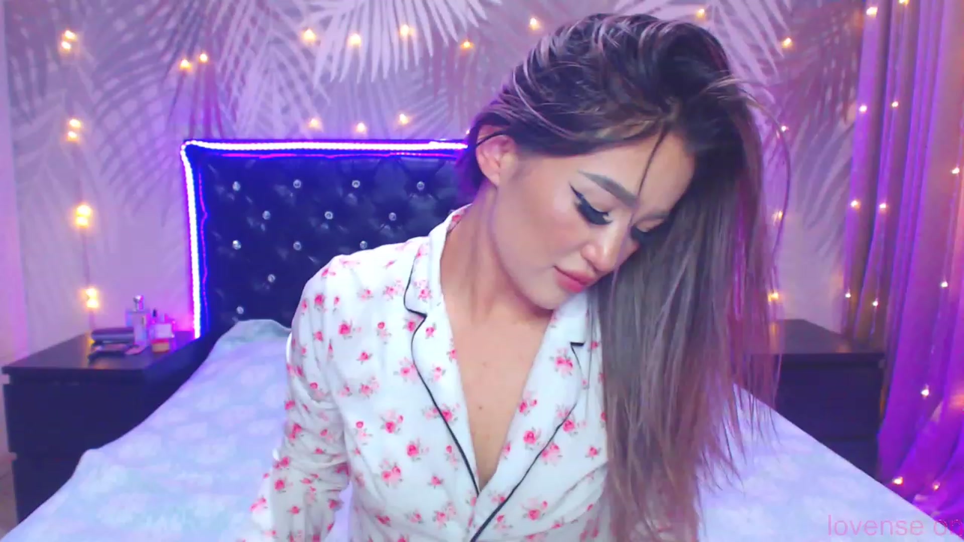 Gallery image thumbnail from MiraKyong's myfreecams stream on, 11/08/2023, 06:22 image 2 of 20