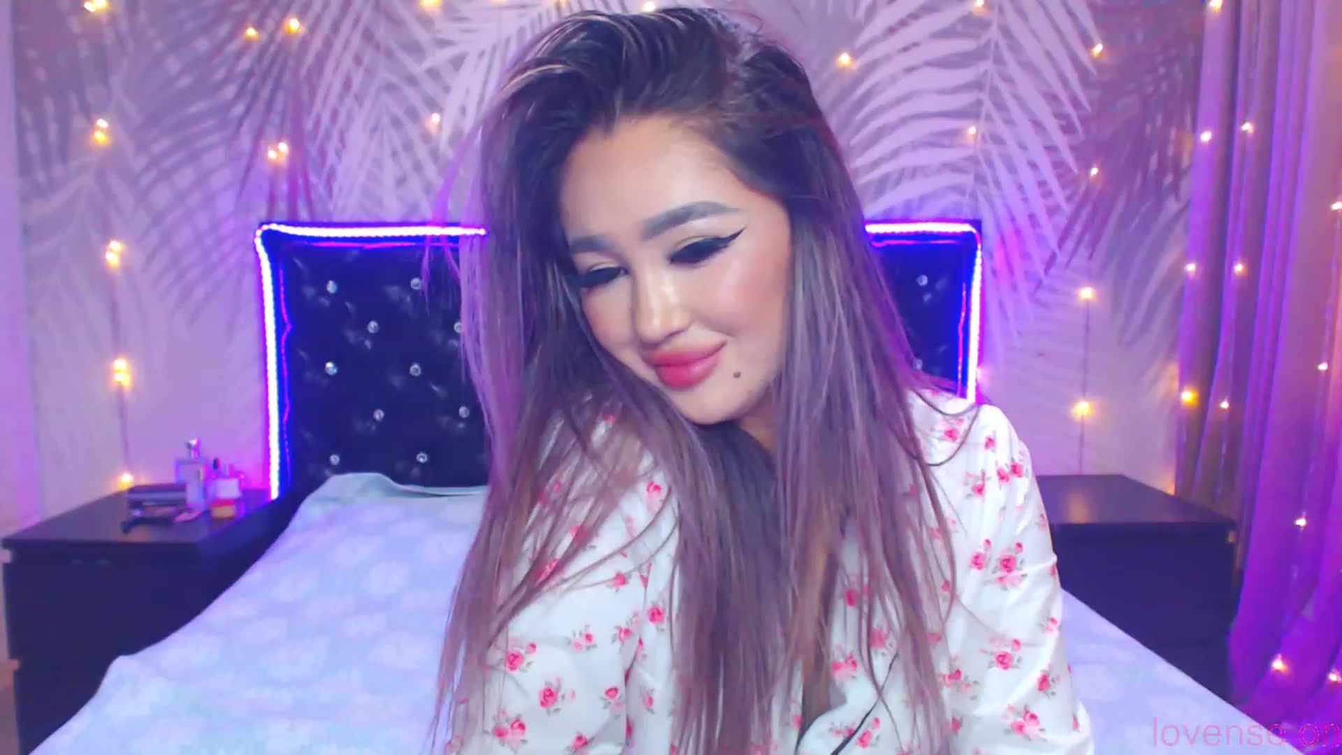 Gallery image thumbnail from MiraKyong's myfreecams stream on, 11/08/2023, 06:22 image 4 of 20