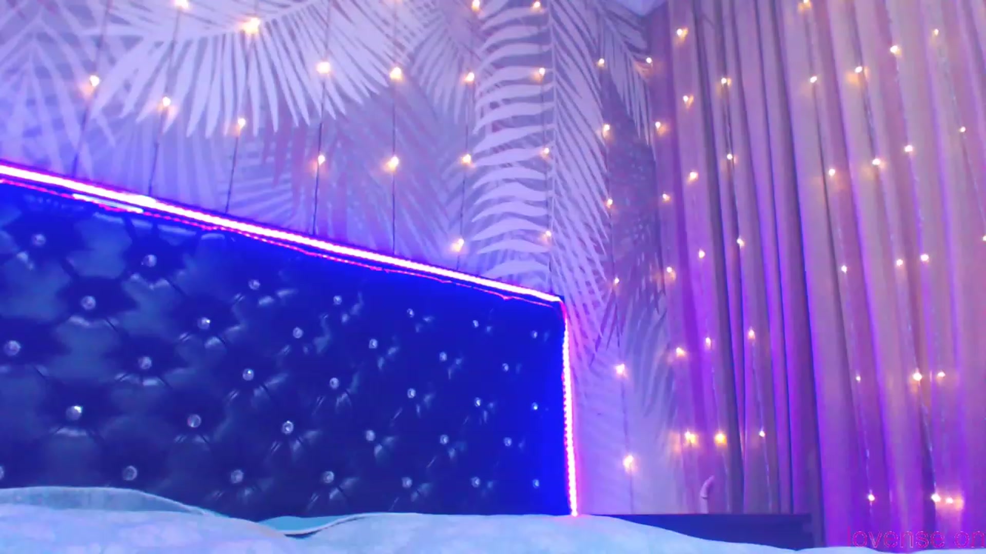 Gallery image thumbnail from MiraKyong's myfreecams stream on, 11/10/2023, 03:12 image 16 of 20