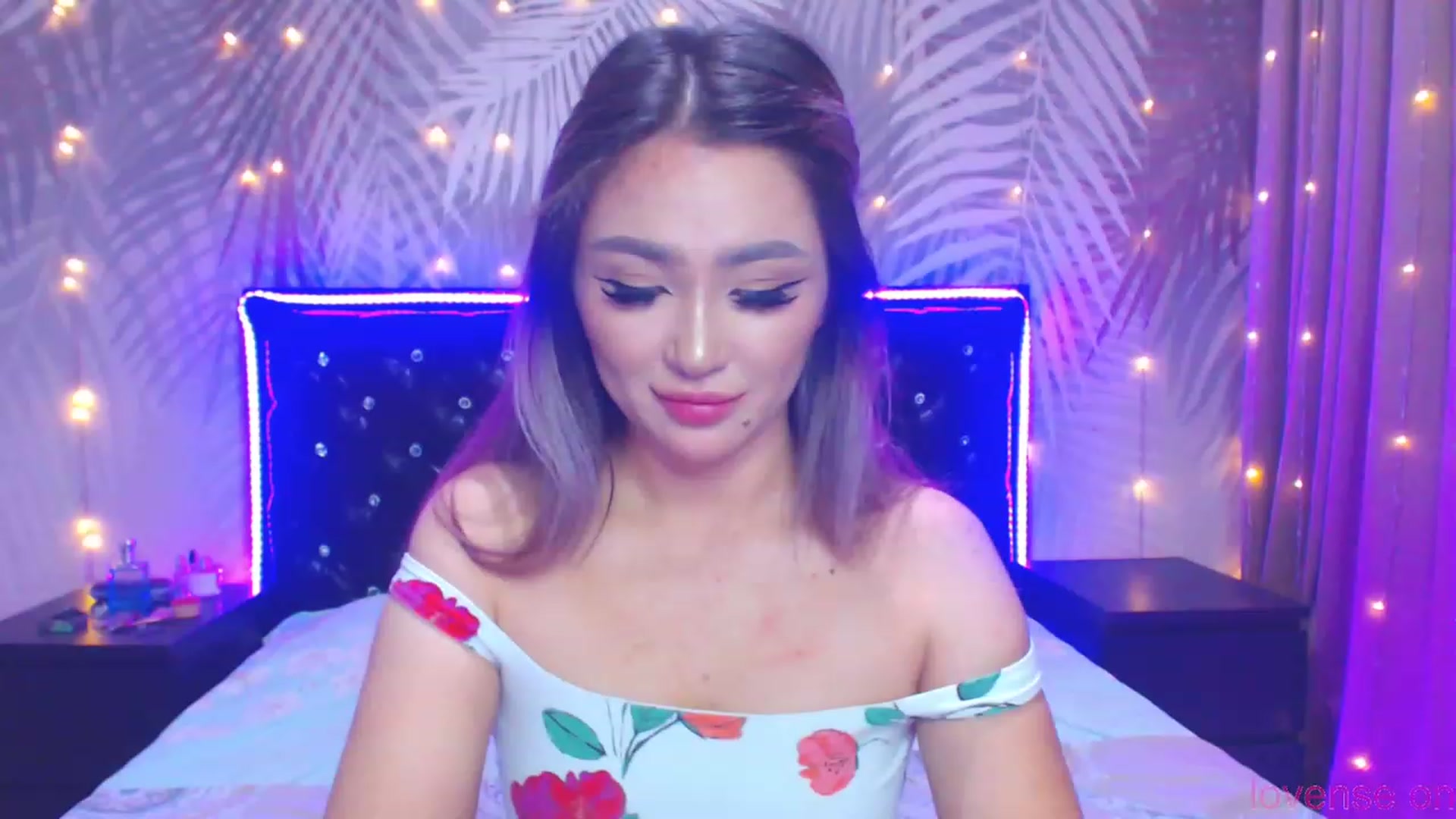 Gallery image thumbnail from MiraKyong's myfreecams stream on, 11/15/2023, 02:56 image 3 of 20