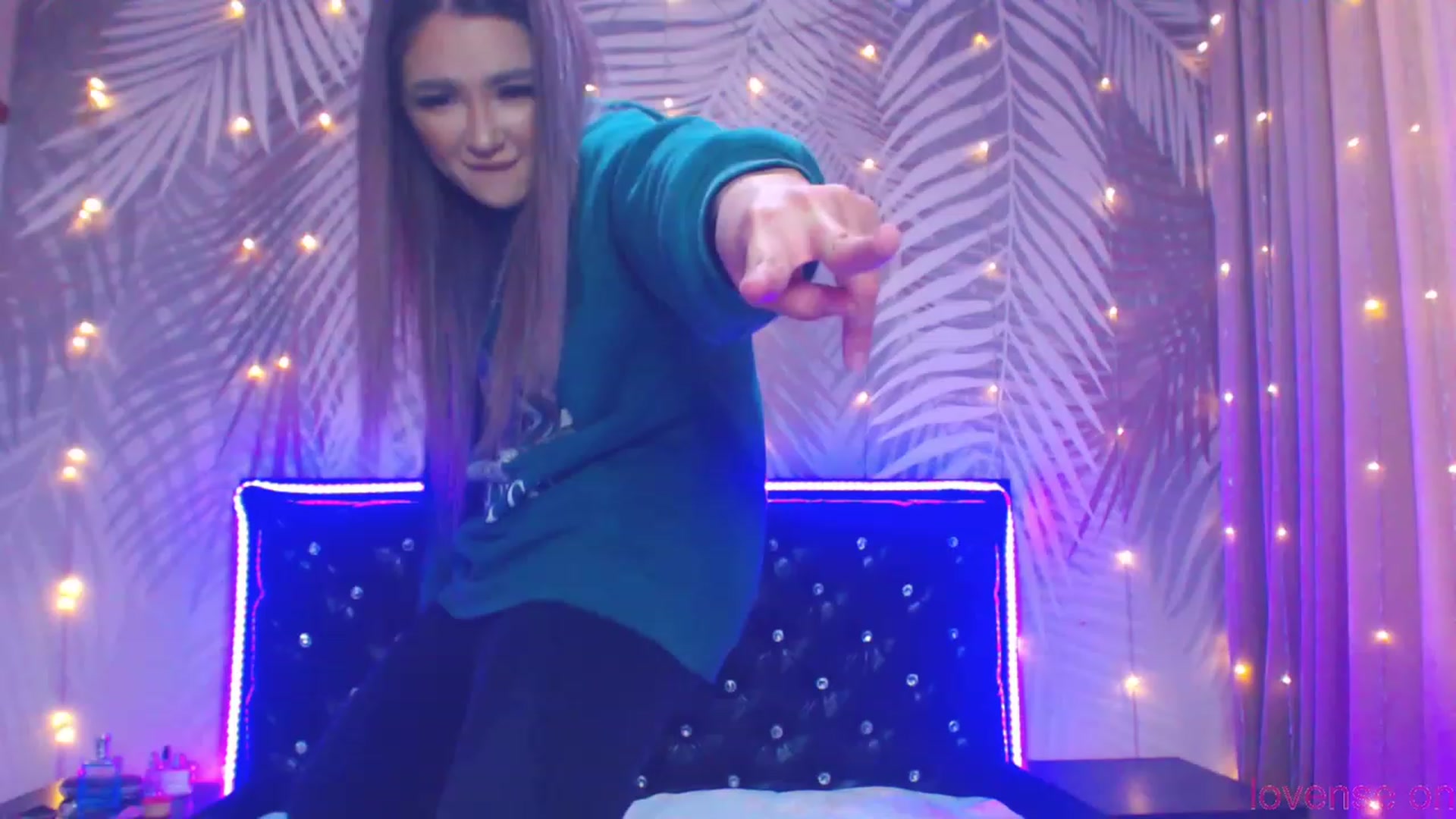 Gallery image thumbnail from MiraKyong's myfreecams stream on, 11/15/2023, 07:06 image 10 of 20